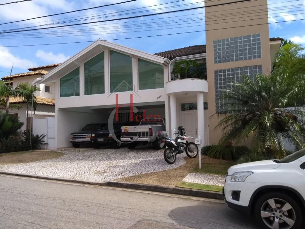 Casa de Condomínio para alugar com 4 quartos, 510m² - Foto 1