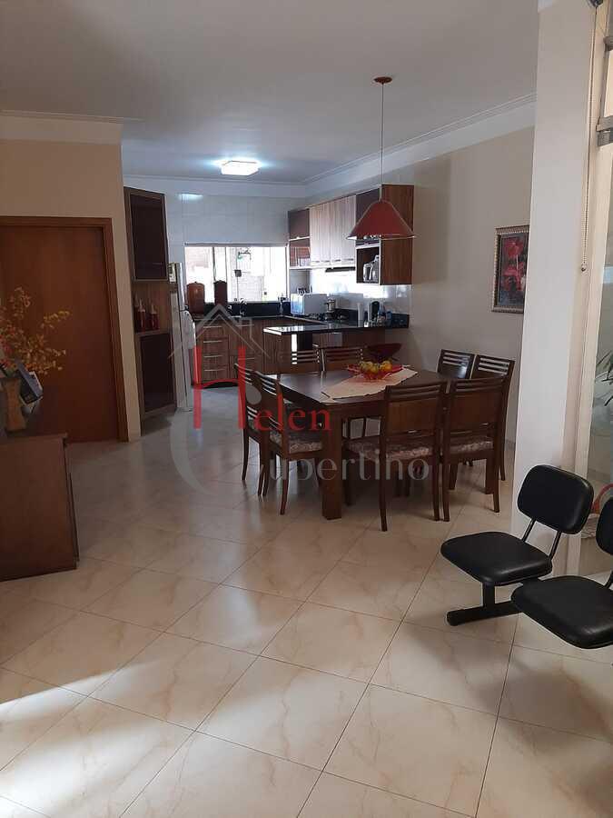 Casa à venda com 3 quartos, 250m² - Foto 8