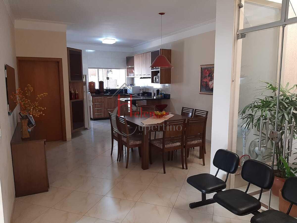 Casa à venda com 3 quartos, 250m² - Foto 9