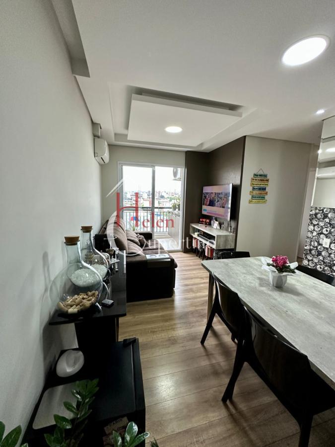 Apartamento à venda com 3 quartos, 66m² - Foto 2