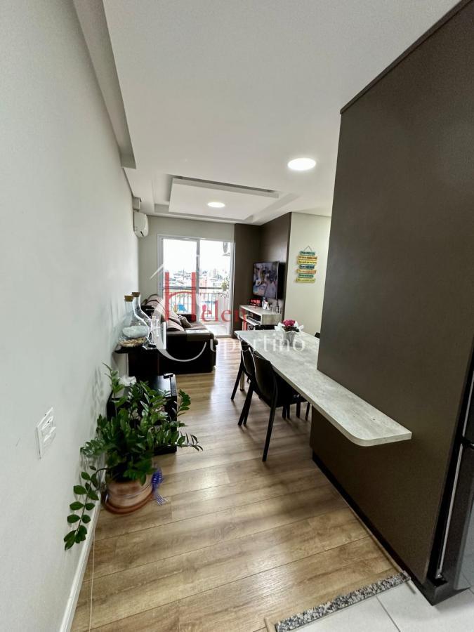 Apartamento à venda com 3 quartos, 66m² - Foto 3