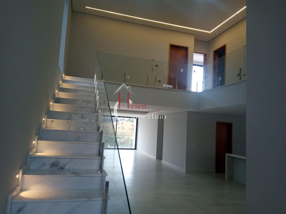 Casa à venda com 4 quartos, 525m² - Foto 1