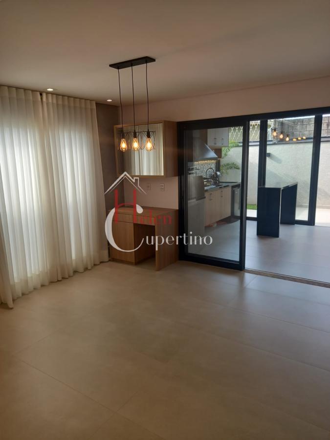 Casa de Condomínio à venda com 3 quartos, 250m² - Foto 3