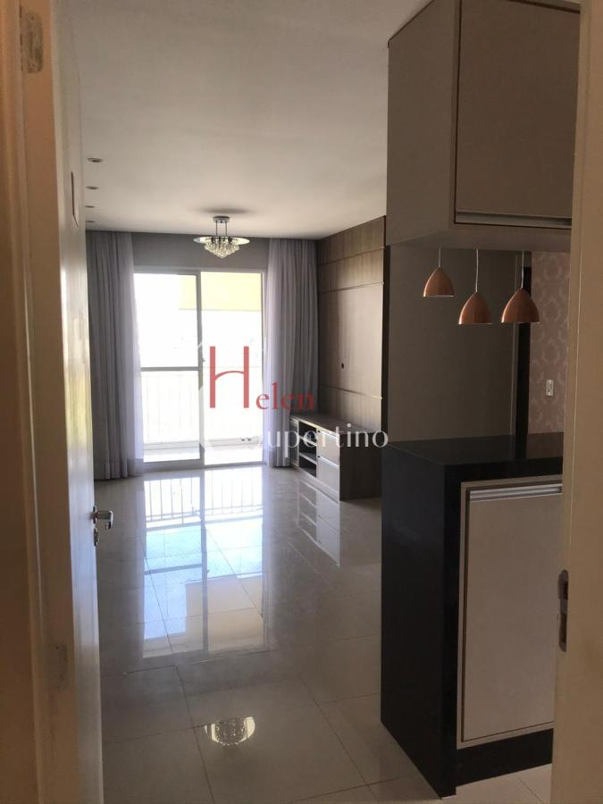 Apartamento à venda com 3 quartos, 71m² - Foto 2