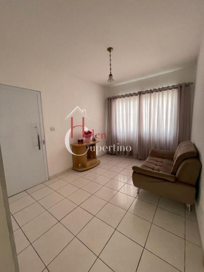 Casa à venda com 3 quartos, 252m² - Foto 2