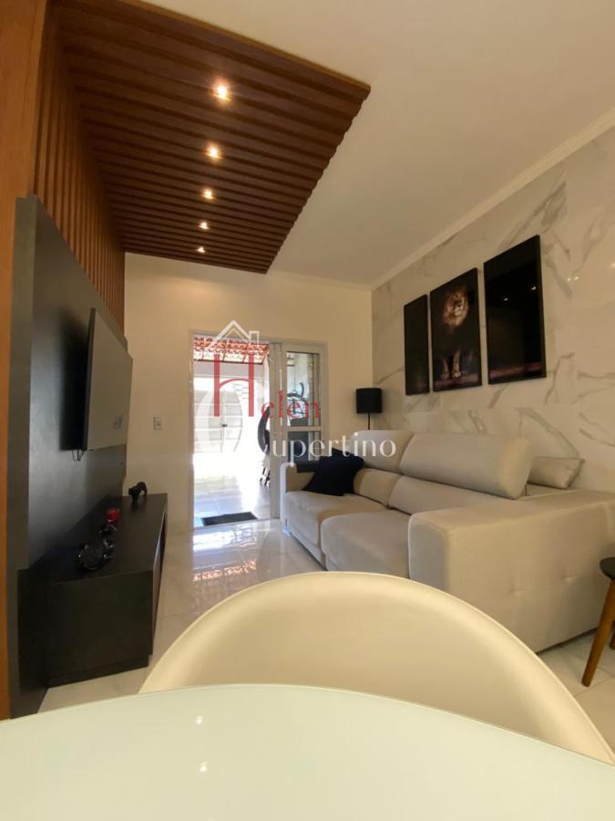 Casa à venda com 2 quartos, 130m² - Foto 9