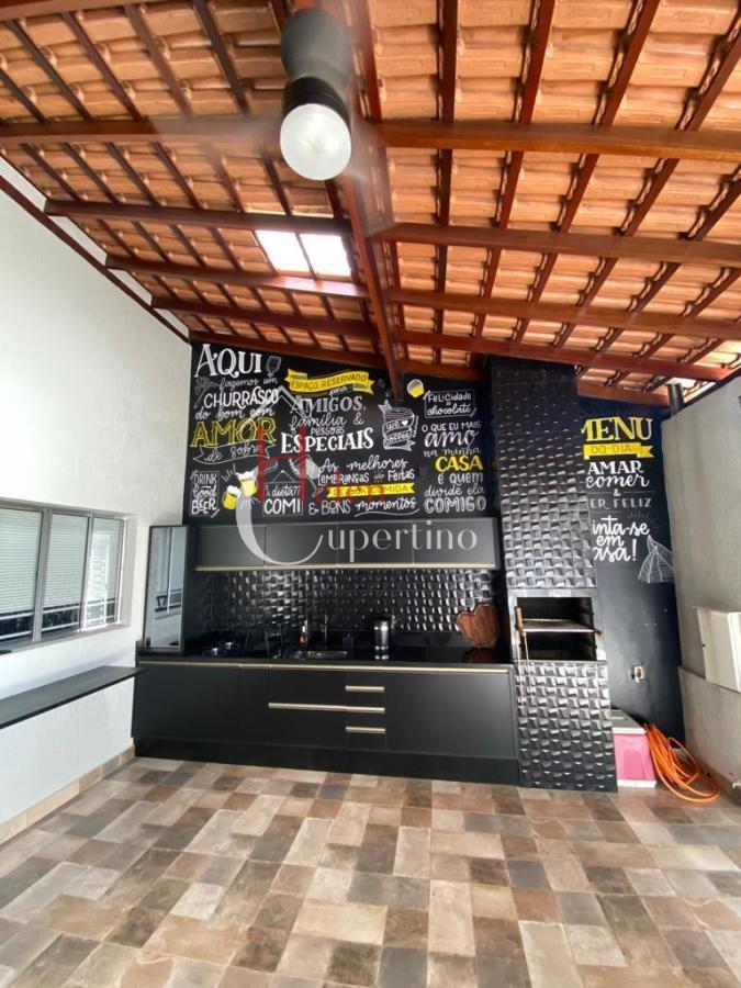 Casa à venda com 2 quartos, 130m² - Foto 30